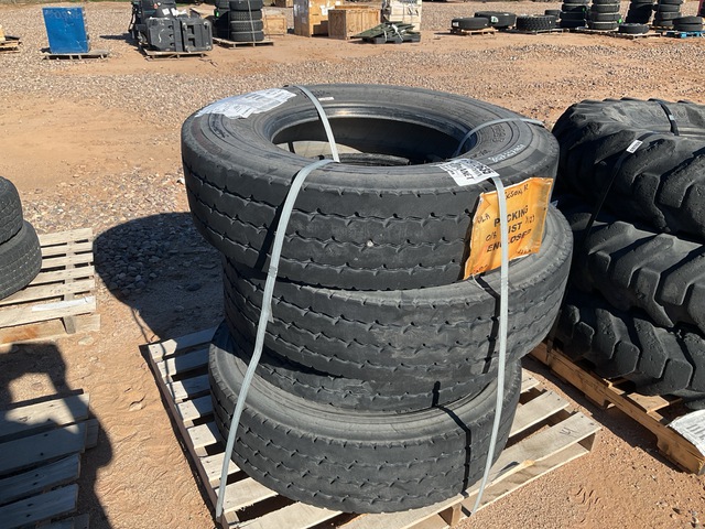 (4) Michelin 11R22.5 Tires