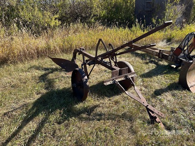 1 Bottom Breaking Plow