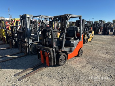 Toyota 8FGCU20 4000 lb Cushion Tire Carretilla Elevadora