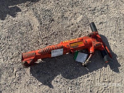 2013 APT 5240 Pneumatic Demolition Breaker