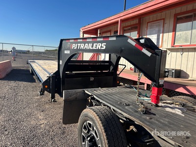 2026 PJ Trailers LS402 T/A Gooseneck Equipment Trailer