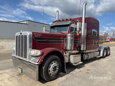 2021 Peterbilt 389 6x4 T/A Sleeper Truck Tractor