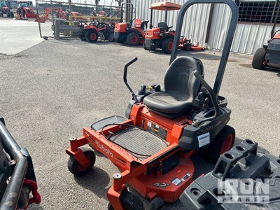 Kubota Z231KW-42 Lawn Mower
