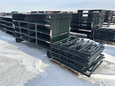 Quantity of (31) 2025 BYT RP96 9 ft 6 in x 5 ft Ranch Vee Paneel (Unused)