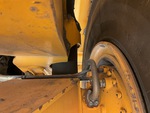 Chassis with Suspension Cylinders