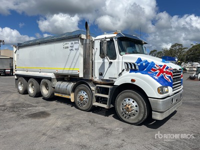 2018 Mack CSMR Metroliner 10x4 Twin-Steer T/A Dump Truck