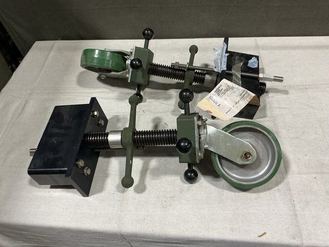 (2) General Dynamics LS1045159 Leveling-Support Jacks