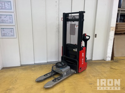 2020 Linde L10 1000 kg Electric Stacker/ Electric Stacker