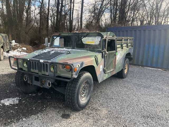 2002 AM General M1097A2 HMMWV 2 Door Soft Top w/Truck Body