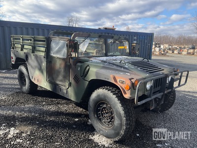 AM General M1097A2 HMMWV 2 Door w/Truck Body