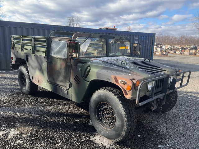 AM General M1097A2 HMMWV 2 Door w/Truck Body