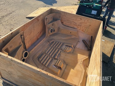 Oshkosh 12608670 Truck Hood