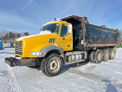 2009 Mack GU814 Granite 8x6 Tri/A Dump Truck