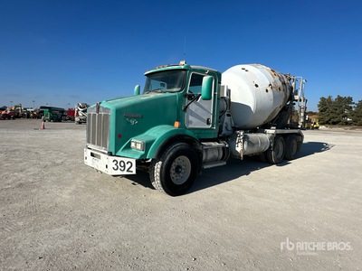 2014 Kenworth T800 6x4 Mixer Truck