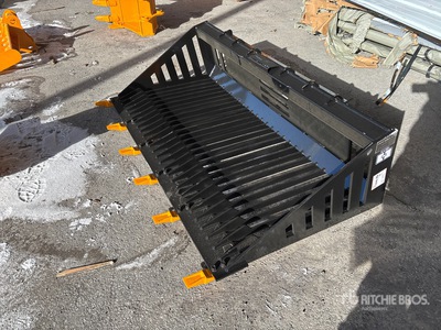 2025 GIYI GY-RB66 66 in Skeleton Skid Steer Bucket (Unused)