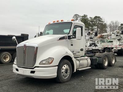2015 Kenworth T680 6x4 T/A Day Cab Truck Tractor