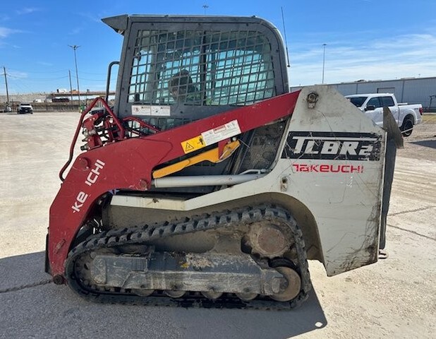 2022 Takeuchi TL8R2-CR Compact Track Loader