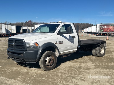 2016 Ram 5500 4x2 Autocarro cassone fisso
