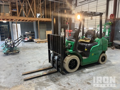 2013 Mitsubishi FG25N 4500 lb Pneumatic Tire Forklift