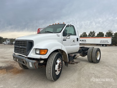 2001 Ford F-750 4x2 Cab and Chassis