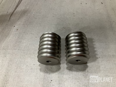 (4) Krauss-Maffei Wegmann 6300.150.300.076 Spacing Threaded Standoffs