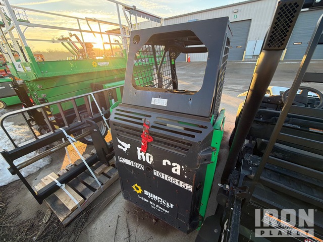 MINI CARGADOR SOBRE RUEDAS 2019 BOBCAT LOADER