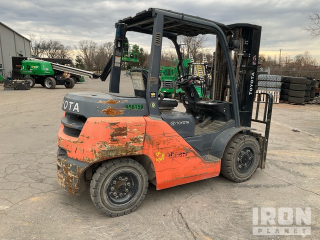 MONTACARGAS 2017 TOYOTA 8FD35U