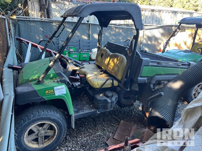 2016 John Deere Gator 825i 4x4 Veicolo da lavoro (Inoperable)