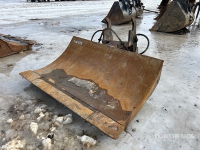 WBM 82 in Q/C Excavator Chuck Blade - Fits 300 series