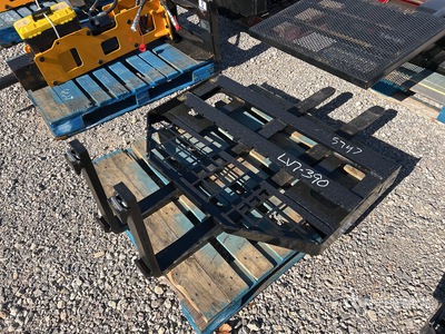 2025 GIYI GY-DHC 60 in Skid Steer Forks (Unused)