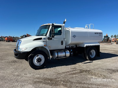 2021 International MV607 2000 gal 4x2 Water Truck