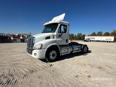 2012 Freightliner Cascadia 113 4x2 تراكتور شاحنة (أحادي المحور)
