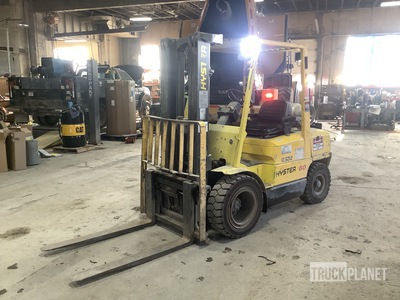 1994 (unverified) Hyster H60XM 5400 lb Pneumatic Tire Forklift