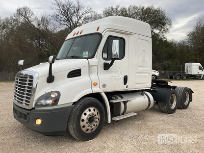 2019 Freightliner Cascadia 132 6x4 6x4 Sleeper Prime Mover