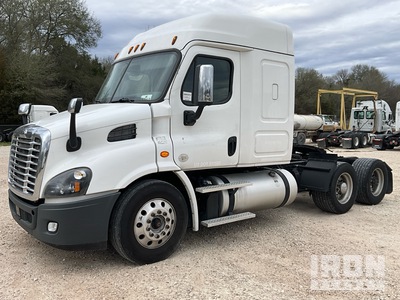 2018 Freightliner Cascadia 132 6x4 6x4 Sleeper Prime Mover
