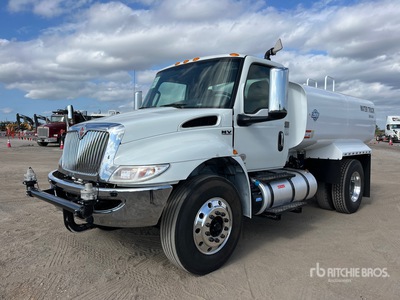 2020 International MV607 2000 gal 4x2 Camion à eau