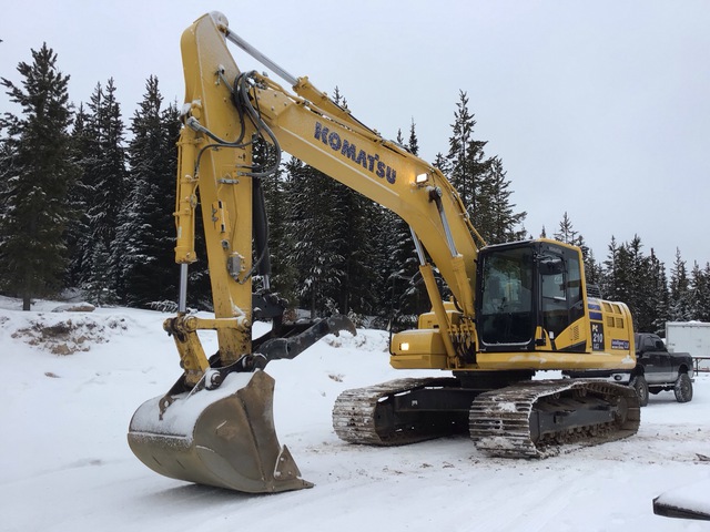 2023 Komatsu PC210LCI-11 Tracked Excavator