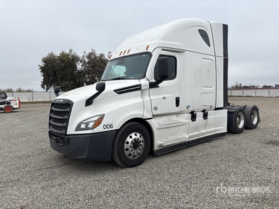 2023 Freightliner Cascadia 126 6x4 T/A Sleeper Truck Tractor