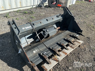 Bobcat COMBO BKT 68 Skid Steer Bucket
