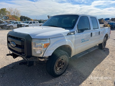 2015 Ford F-250 XL 4x2 Crew Cab Pick-up (Inoperable)