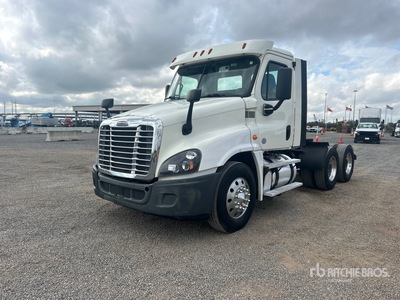 2018 Freightliner Cascadia 125 6x4 Day Cab Truck Tractor