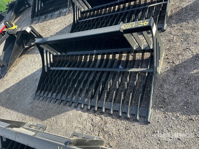 72 in Skeleton Skid Steer Bucket (Unused)