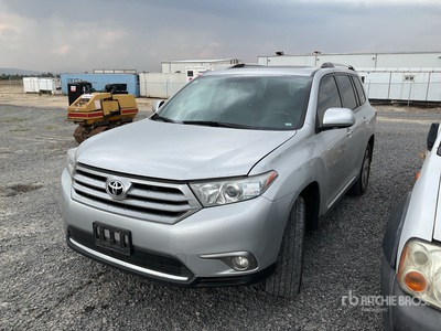 2013 Toyota Highlander Camioneta / Véhicule utilitaire sport