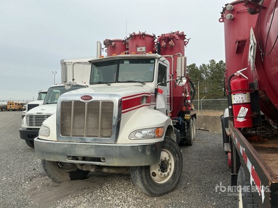 2012 Global Vacuum on 2013 Peterbilt 348 6x4 Camion excavateur par aspiration (Inoperable)