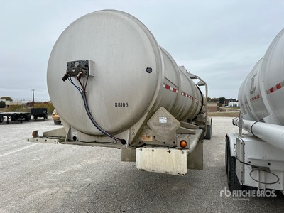 2003 Heil 8400 gal T/A Tanker Trailer