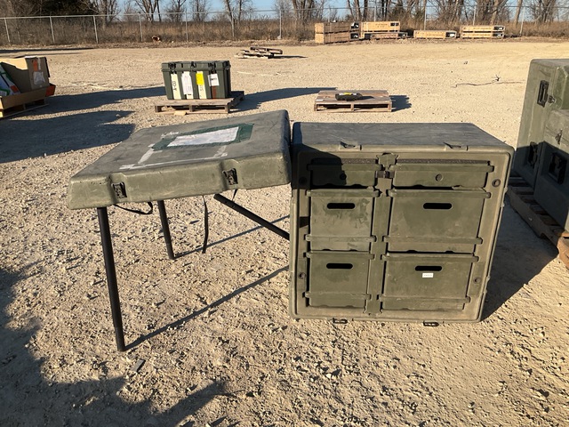 (6) Field Desks