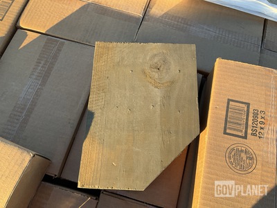 (89) Specialty Packaging 10698121-1 Chock Blocks