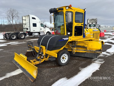 2022 Superior Broom DT74F Self-Propelled Broom