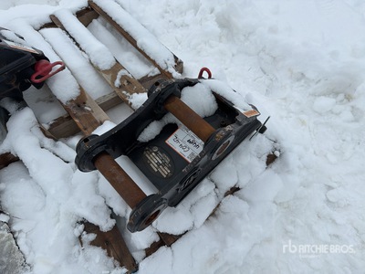 2022 Wain-Roy SK35SR-2 8 in Excavator Coupler - Fits kolbelco