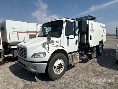 Schwarze A7000 on 2017 Freightliner M2 106 Sweeper Truck
